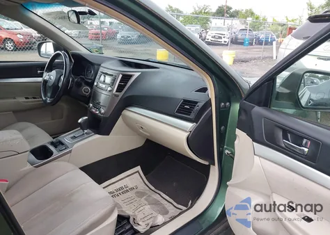 2013 Subaru Outback 2.5I Premium from USA, damaged, VIN 4S4BRBCC5D3290820